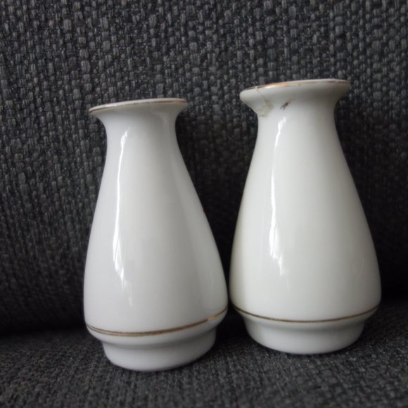 Set of Two(2) Mini Ceramic Vases - Picture 3 of 10